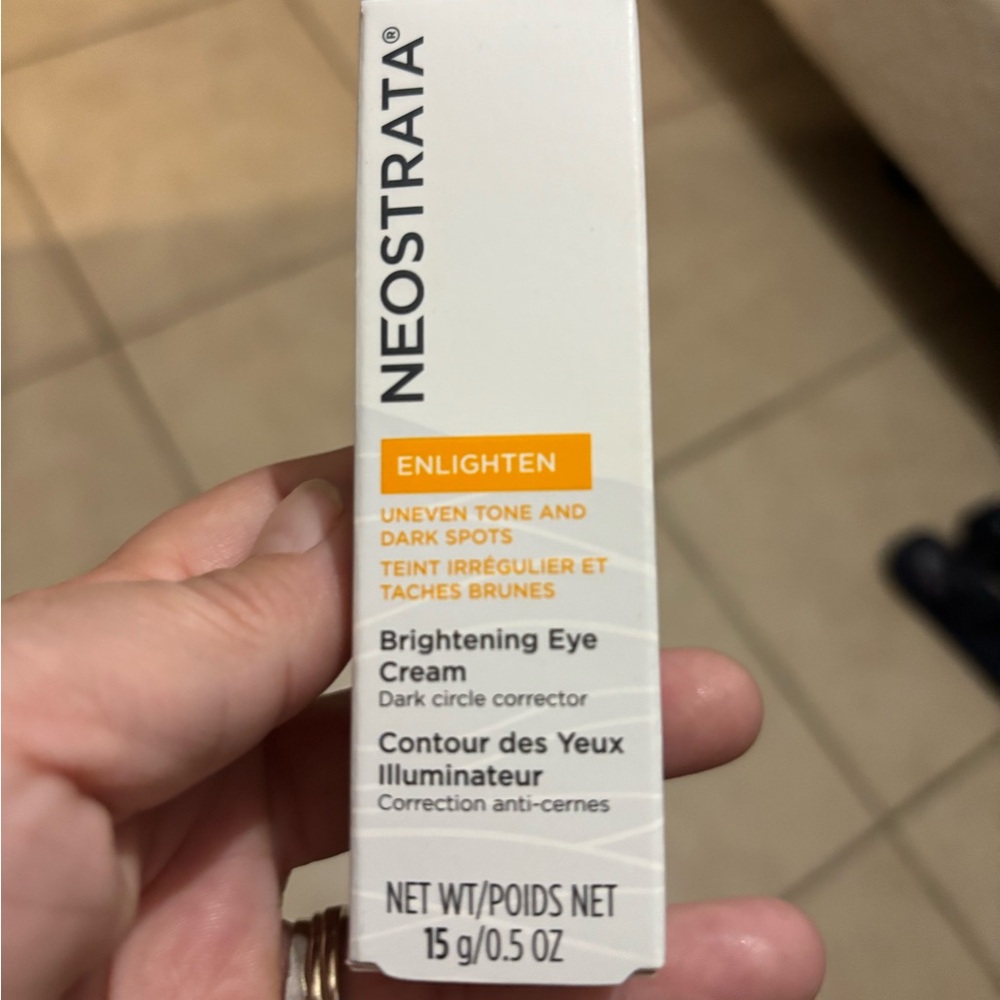 Brightening Eye Cream - White and Orange